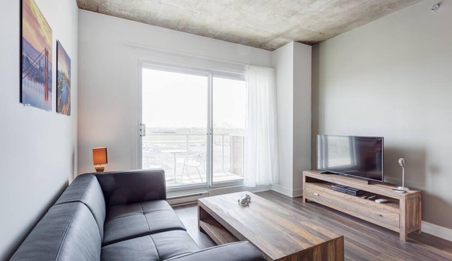 Corporate Stays | Lumeo | Bright & open 2BR