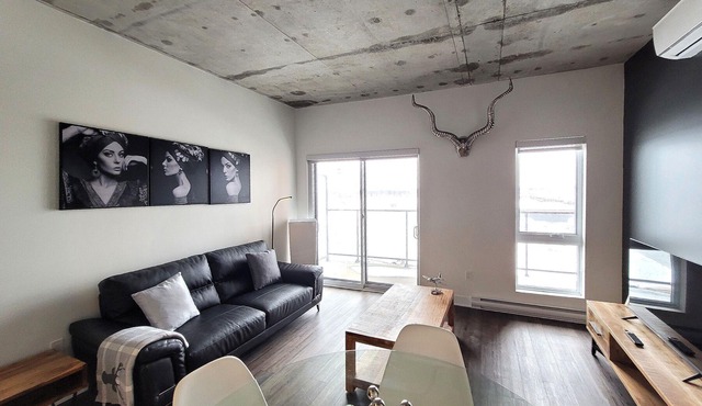 Corporate Stays -Relax & unwind with 1BR exclusive amenities with Rooftop Access