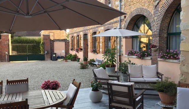 Corps de ferme avec piscine à 1h30 de Paris