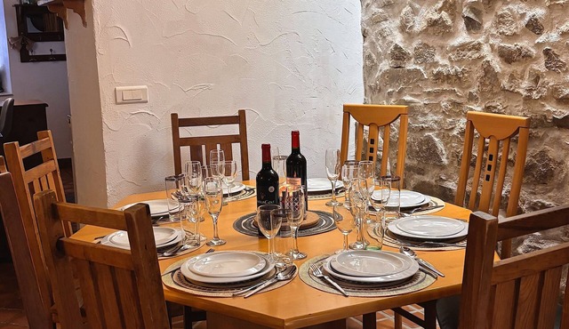 Corps de Ferme Rénové Avec Cheminée, Juste à Côté de Sentiers de Randonnées