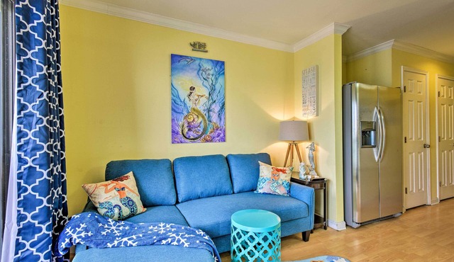 Corpus Christi Beachfront Condo w/Pool Access!