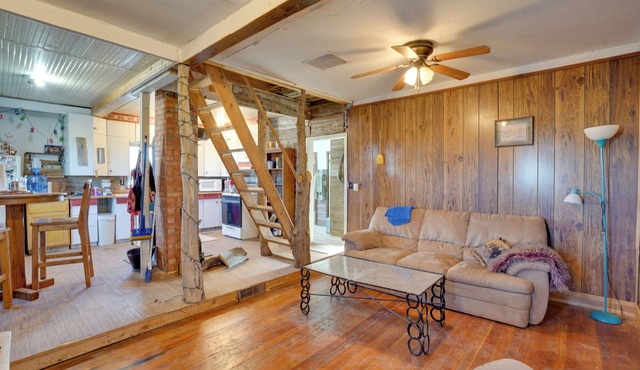 Corral Creek Cow Camp: Pet-friendly Circle Cabin