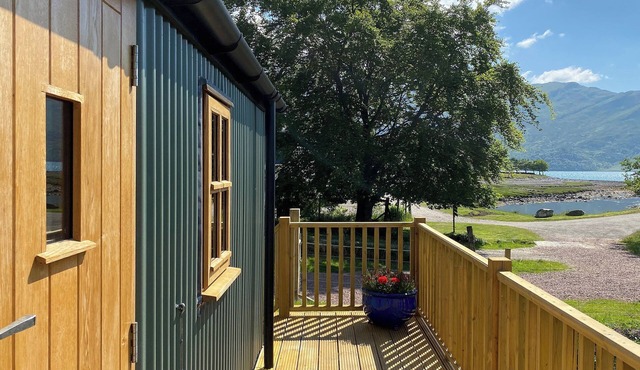 Corran Shepherd’s Hut is a beautiful hand-crafted hut that anyone will enjoy staying in.
