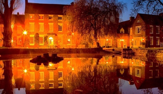 Corse Lawn House Hotel