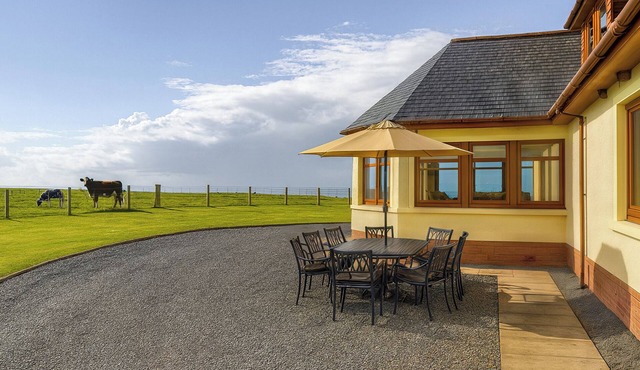 CORSEWALL CASTLE FARM LODGES, family friendly in Kirkcolm