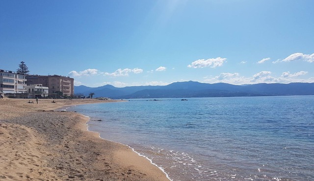 CORSICA- AJACCIO - quiet apartment T4 3 bedrooms - Sea 100m
