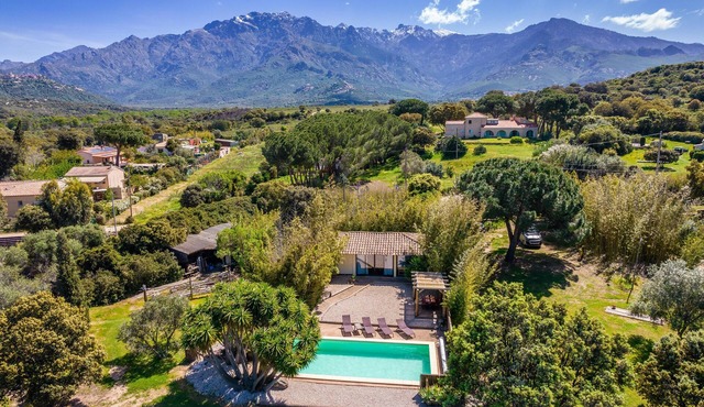 Corsica Eco Lodge "Casa Canna".