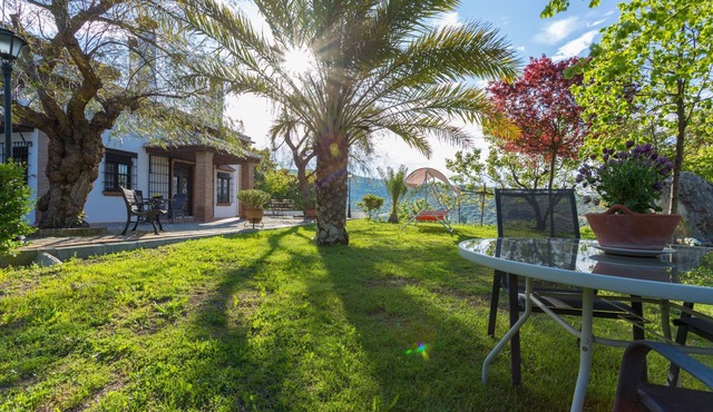 Cortijo Rural el Mirador, with private pool
