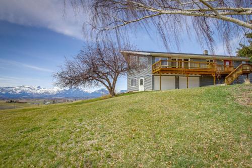 Corvallis Coyote Creek House with Mountain Views!
