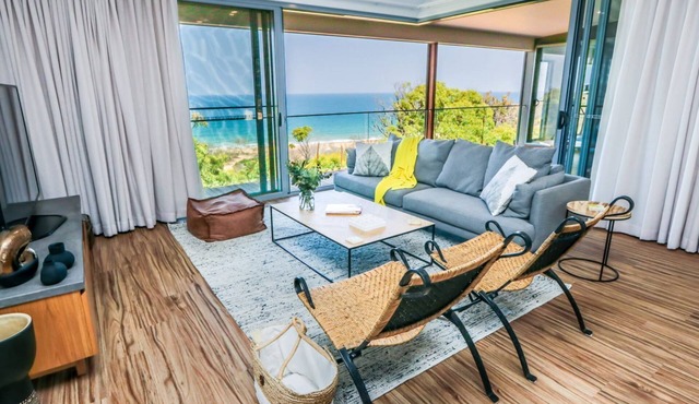 CORYMBIA BEACH HOUSE - SUNRISE AT 1770