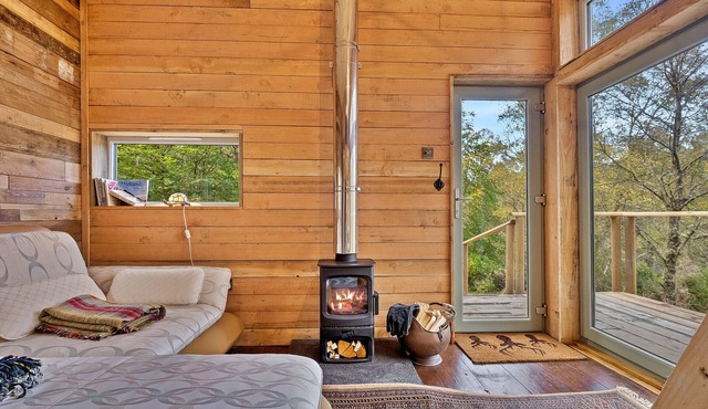 Cosagach Falls Cabin