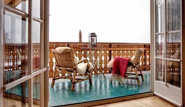 Cosey Family Chalet with stunning alpine views