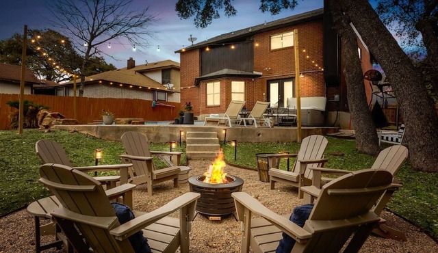 Cosmic Cowboy: Hot Tub, Fire Pit, Putt-Putt, Games | Sleeps14