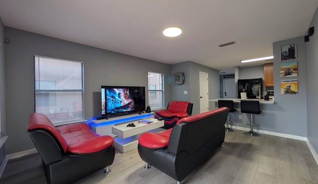 Cosmic Quarters, Whole House, Sleeps 6