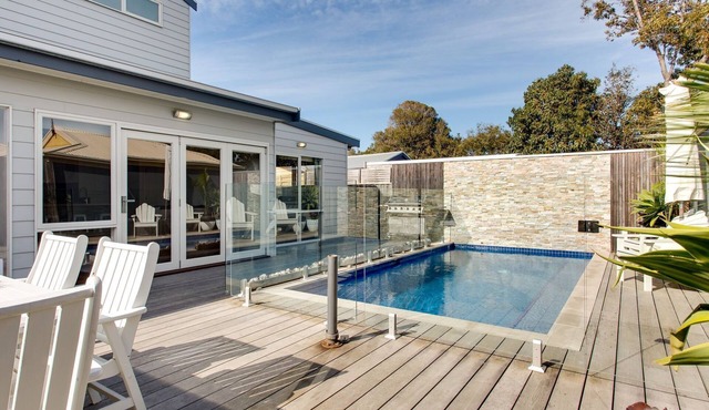 Cosmopolitan In Mornington