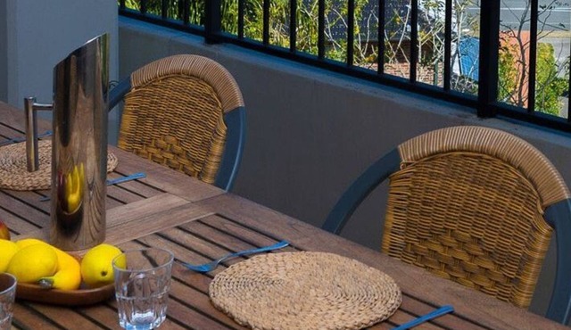 Cossies at Corlette Stunning views & Beach access