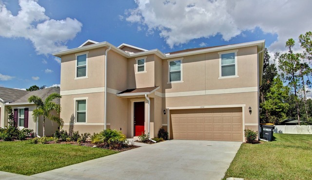 Cost-Effectiven 8BR/5BA pool home! Near Disney,SeaWorld and Convention Ctr