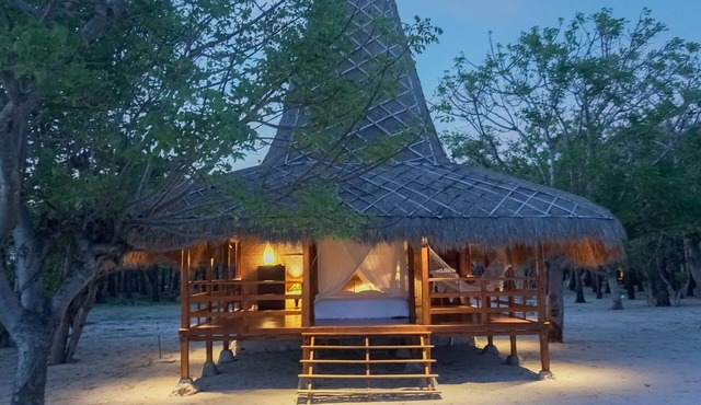 Costa Beach Resort & Club