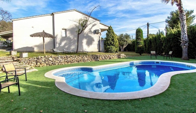 Costa Dorada Paradise, 2 km from beach!
