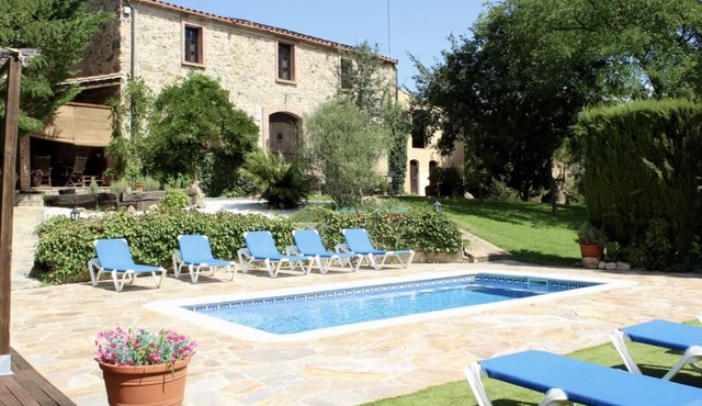 Costabravapartment Can Marc with private pool and tennis court