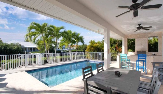 Costal Elegance Meets Island Luxury