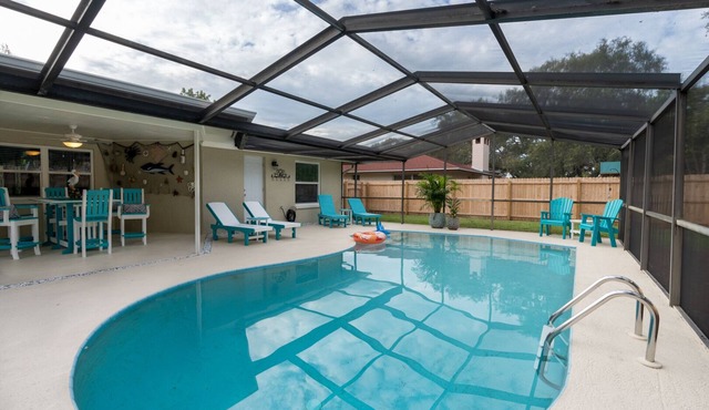 Costal Luxury - Walk to Beach - Heated Pool