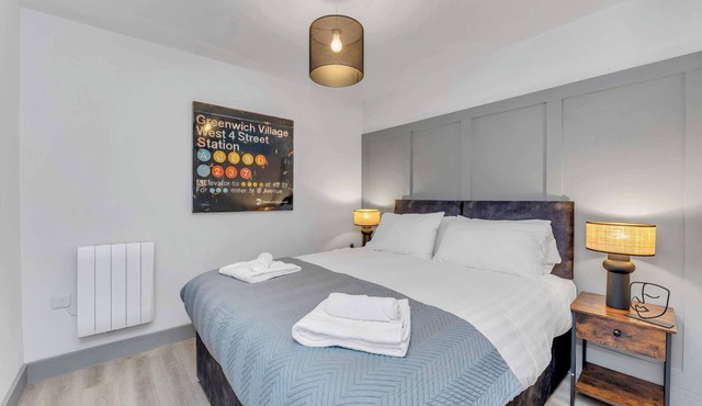 Cosy 1-Bed Apt in Newmarket with Parking