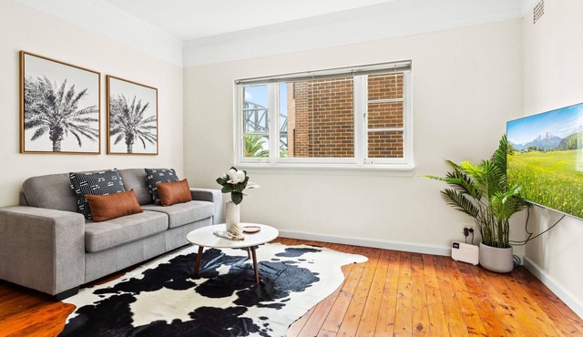 Cosy 1-Bed Unit by Harbourside Walk