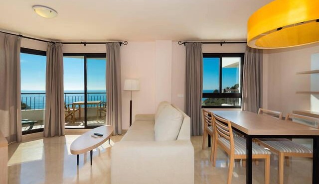 Cosy 1 bedroom apartment, Mediterranean Sea View. Torrox Costa