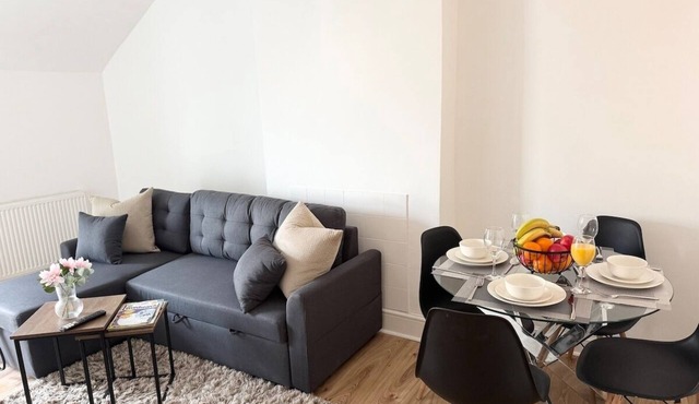 Cosy 1 Bedroom Apartment in the heart of Barry Flat 3