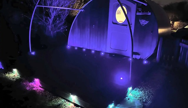 Cosy 1 Bedroom Cabin- Moon Pod