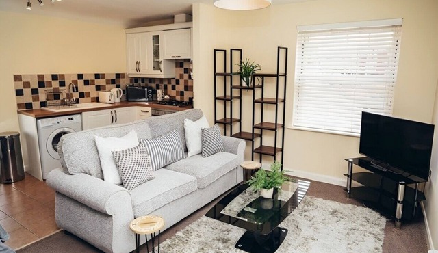 Cosy 1BR Apr Near Airport with Free Parking!