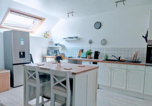 Cosy 1st floor loft apartment in Normandy