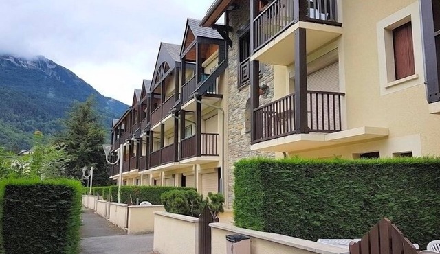 Cosy 2★ apartment in St-Lary - Mountain view, terrace, near thermal baths
