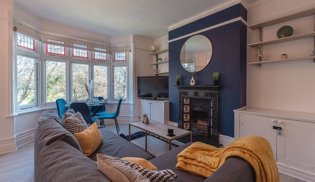 Cosy 2 Bed Flat close to City Centre