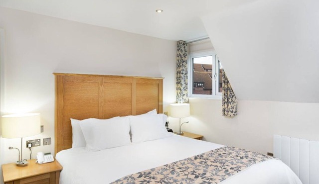 Cosy 2-Bed Apartment | Seaside Resort | Sleeps 6