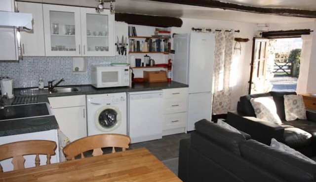 Cosy 2 bed country cottage Torver near Coniston, dog friendly.