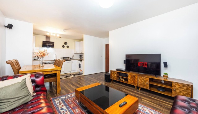 Cosy 2-Bedroom Apartment – Central London Gem!