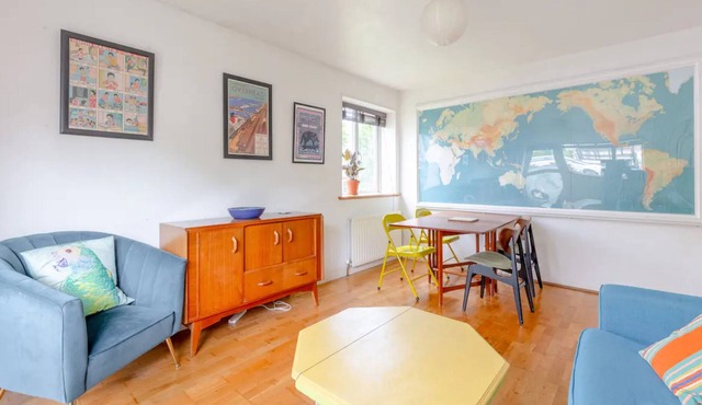 Cosy 2BD Flat - New Cross