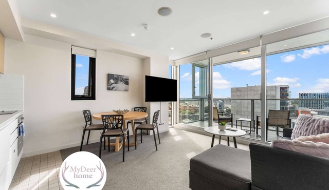 Cosy 2BR CBD Apt. Free Wi-Fi Parking Pool