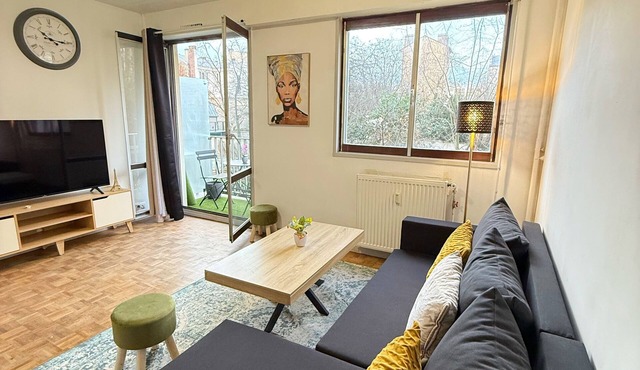 Cosy 2Pax studio - 10mins from La Défense & Arena