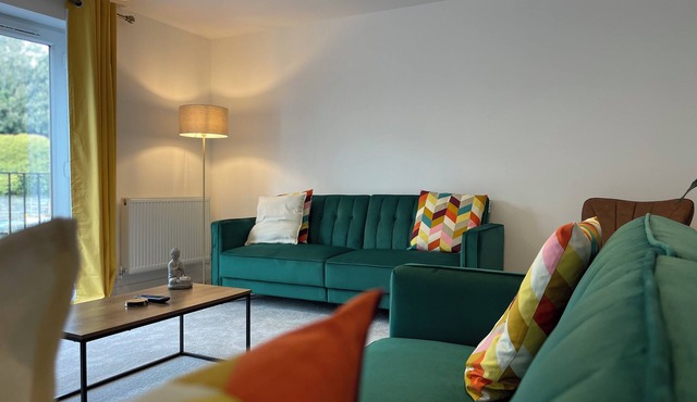 Cosy 3-Bed Dover | Sleeps 8 | EV + Free Parking