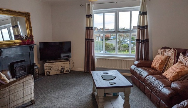 Cosy 3 bed house near to Newark centre, fast WIFI