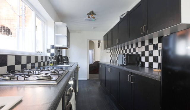 Cosy 3 bed property in Moseley village Birmingham