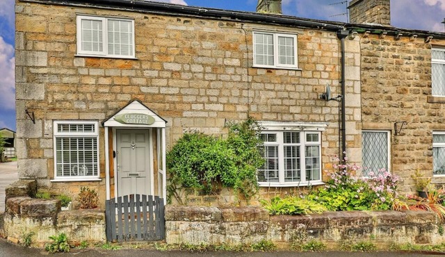 Cosy 3 Bed Stone Cottage, Harrogate, North Yorkshire