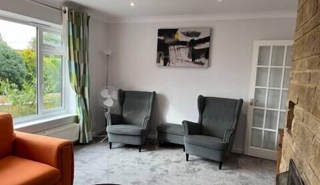 Cosy 3 Bedroom Bungalow /Private Garden/Parking