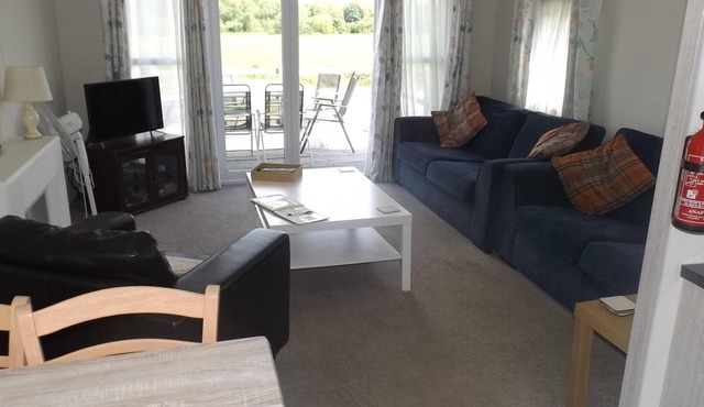 Cosy 3 Bedroom Lodge at Avonvale Holiday Park
