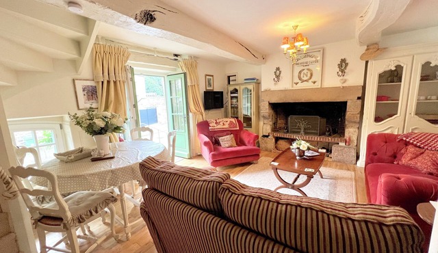 Cosy 3* Holiday Cottage at Dinan Port | Pet-Friendly | 2BR | La Petite Madeleine