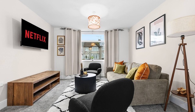 Cosy 3BR Home in the heart of Coventry - 1GBWiFi