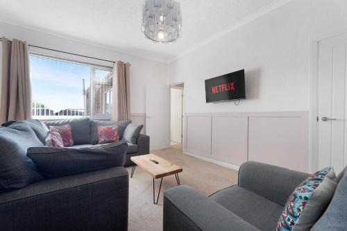 Cosy 3BR in Coronation Terrace